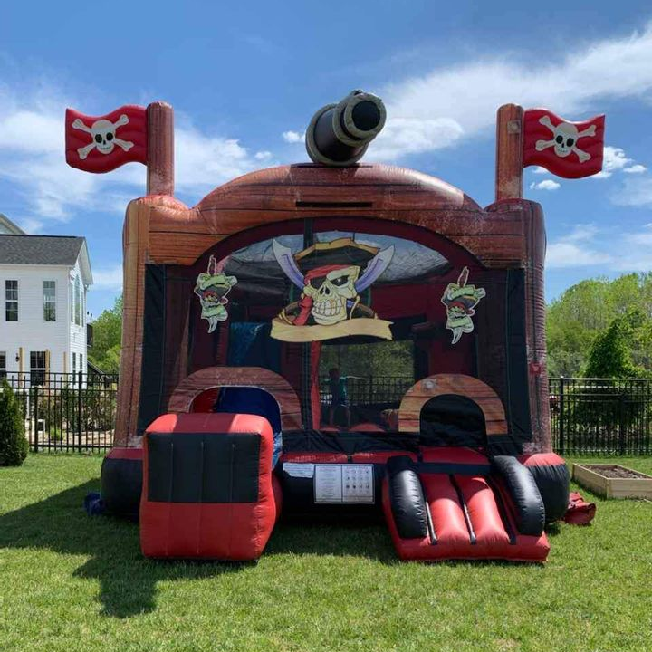 pirates_bounce_house